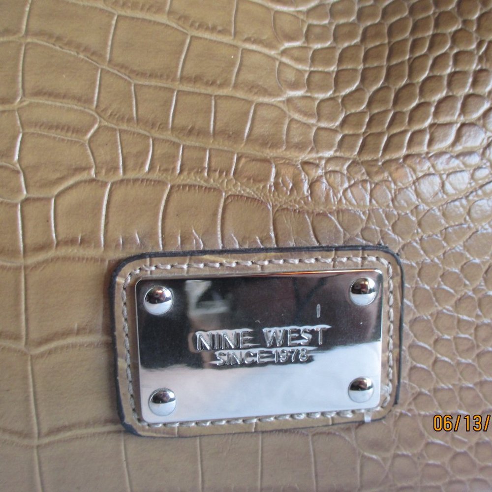 Nine West Tan/Beige Purse/NWT - Picture 3 of 7